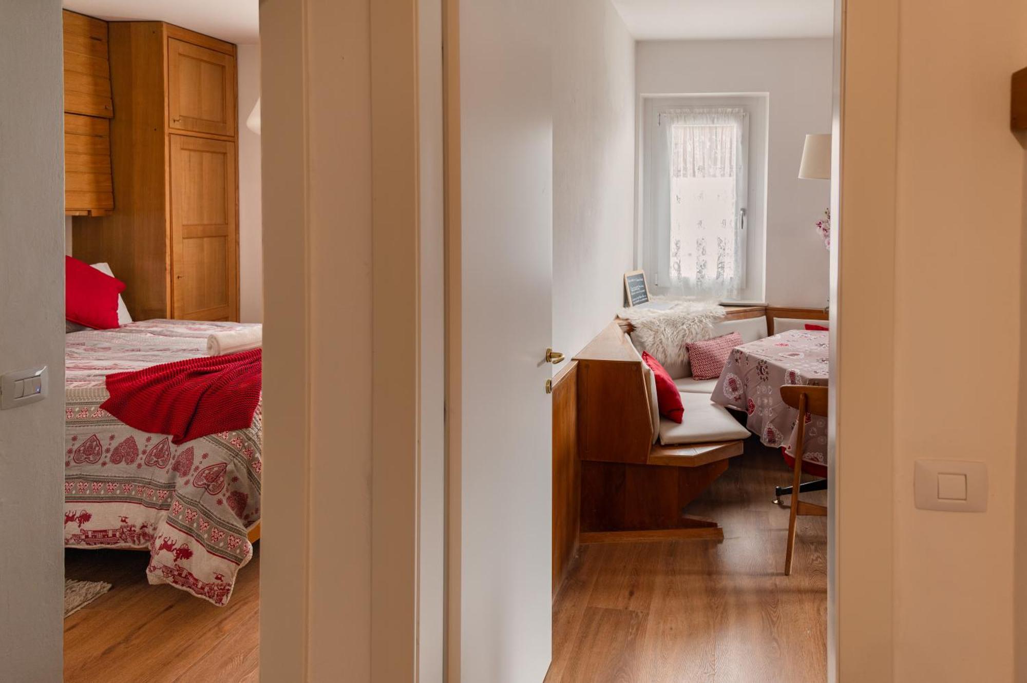 Cortina-House Apartman Cortina dʼAmpezzo Kültér fotó