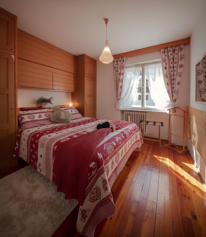 Cortina-House Apartman Cortina dʼAmpezzo Kültér fotó