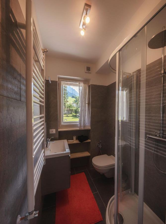 Cortina-House Apartman Cortina dʼAmpezzo Kültér fotó