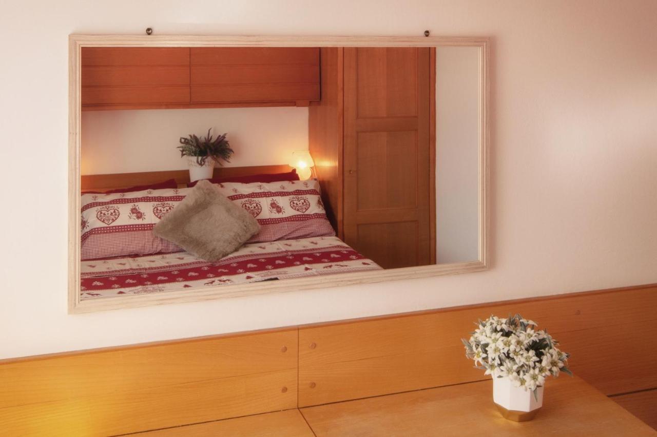 Cortina-House Apartman Cortina dʼAmpezzo Kültér fotó
